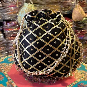 新款手工女式刺绣手包Potli包袋拉绳包婚庆礼品客人印度聚餐
