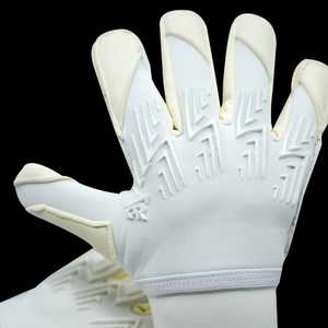 Gants de gardien de but de football professionnel en gros de haute qualité latex souple personnalisé silicone allemand contact caoutchouc matériel extérieur - Product Image 3