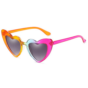 2025 Trendy Retro Stylish Oversized Light Weight Heart-shaped Sunglasses UV400 for <b>Men</b> or Women - Product Image 1