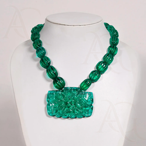 Collier d'émeraudes cultivées en laboratoire Perles à facettes lisses polies vertes Nano Cut Gemstone Strand for Jewelry Making Customisable - Product Image 5