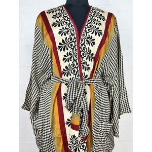Vintage Silk Riya Short <b>Kimono</b> Lightweight Boho Robe Perfect <b>Beach</b> Coverup for Her Recyclable Swimsuit Accessory Soft Breathable - Product Image 2