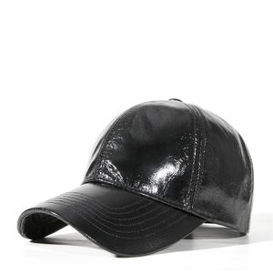 Casquette de baseball vintage sportive 6 panneaux en cuir lisse brillant imperméable, style 2026, rayée, idéale pour les voyages, les activités de plein air, la plage et le golf - Product Image 1