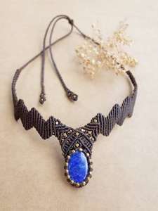 Collier en macramé vintage fait à la main avec des perles de lapis-lazuli de 25 à 30 mm, pendentif en pierre précieuse de 5 mm sur des cordons verts, cadeau de mariage, chaînes - Product Image 6