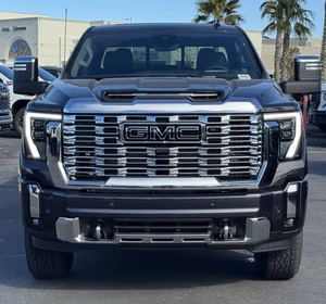 รถกระบะ GMC Sierra 2500HD Denali Crew Cab ปี 2026 ขับเคลื่อน 4 ล้อ ไฟหน้า LED ยาง R20 พวงมาลัยซ้าย - Product Image 1