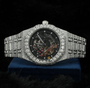 พบกับตัวอย่างของความหรูหราในแบบที่กำหนดเองคุณภาพสูงสแตนเลสนาฬิกาสำหรับสุภาพบุรุษโครโนกราฟโมอิสซาไนท์พร้อมความชัดเจน VVS - Product Image 1