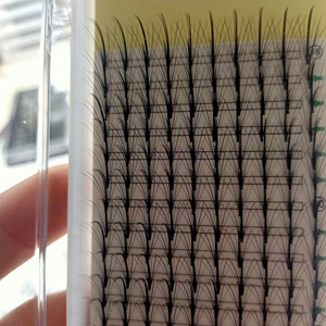 2025 NQ Luxe 3D Faux Mink Lashes Cils luxueux faits à la main offrant une lumière de plumes - Product Image 3