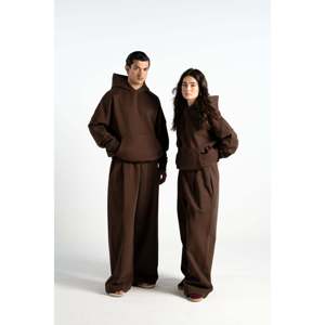 Sudadera con Capucha Orgánica GOTS + Pantalones Deportivos Holgados con Pliegues, Color Marrón Mocha, Ultra Pesado 520GSM, Estampado - Product Image 2