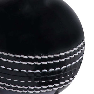 Vente flash - Ballon de cricket en cuir de qualité supérieure, nouvelle arrivée, logo personnalisé, ballons de cricket durs professionnels - Product Image 3