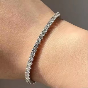 Pulsera clásica de oro blanco de 14 quilates, pulsera de tenis de diamante cultivado en laboratorio Moissanite para regalo de aniversario - Product Image 3