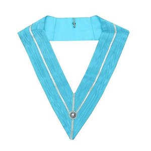 Tablier maçonnique personnalisé brodé en velours bleu avec bordure dorée, design classique, badge à coudre, application sur vêtement - Product Image 3