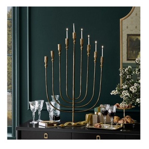 Chandelier Menorah à 9 branches en aluminium de luxe plaqué nickel pour les fêtes, design classique traditionnel, décoration d'intérieur - Product Image 2