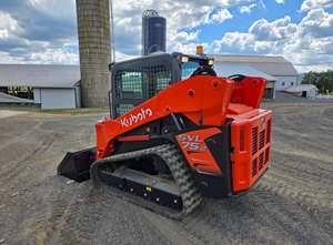 Cargadora Compacta KUBOTA SVL75-2 con Cabina EROPS, Calefacción y Aire Acondicionado, Pantalla Avanzada con Cámara, Sistema Hidráulico Auxiliar de Alto Flujo - Product Image 4