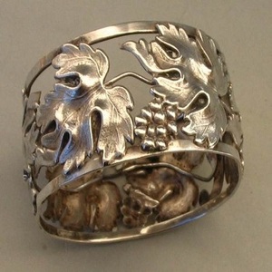 GOOD High Quality Brass and Aluminium High-<b>end</b> Wedding Banquet Decorations Napkin Ring Whole Sale and Rose Round Napkin Ring... - Product Image 4