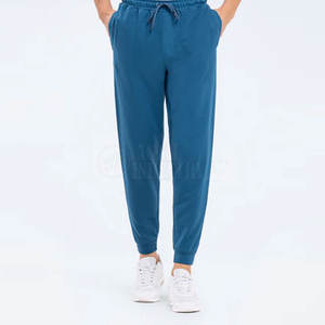 กางเกงจ็อกเกอร์ผู้ชายผ้าฝ้าย 100% น้ำหนักเบา สไตล์ลำลอง ผลิตจากโรงงาน ขายดี ราคาส่ง คุณภาพดีที่สุด - Product Image 1