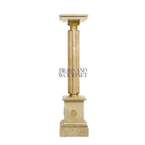 Pedestal de Mármol Travertino Beige Clásico con Capitel de Latón Corintio y Columna Acanalada - Product Image 3