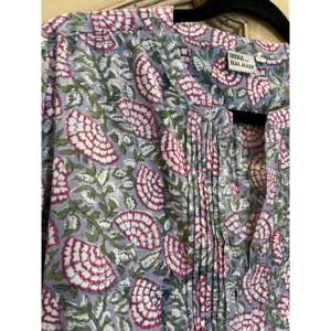 Camisa de Chifón con Pliegues - Colección FAN - Product Image 3