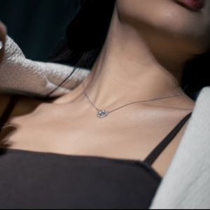 Boucles d'oreilles ODM OEM personnalisées en argent sterling 925 plaqué rhodium/or avec zircon série à boucle facile Boucles d'oreilles cadeaux rondes et carrées - Product Image 2