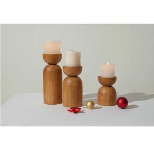 Portavelas de Madera Natural de Alta Demanda para Aromaterapia en el Hogar, Estudios de Yoga y Decoración Minimalista Disponible para la Venta - Product Image 1