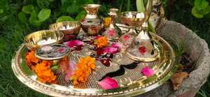 Meilleures ventes Ensemble de thali en laiton de qualité supérieure pour le temple familial Thali en laiton décoratif Articles de thali en laiton pour cadeau pour la décoration - Product Image 5