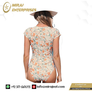 Monokini Maiô de manga curta para mulheres com zíper sexy de praia com gola alta
