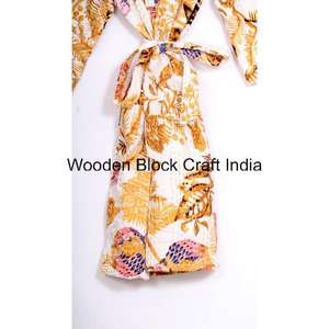 Magnifique robe kimono décontractée pour femmes en coton pur fait main, matelassée Kantha, longue, pour l'hiver et l'automne, broderie florale multicolore, ceinture - Product Image 6