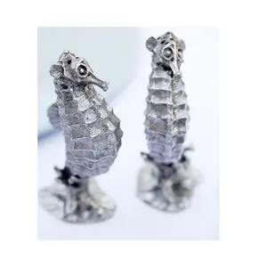 Sculpture en métal élégante pour la décoration de la maison, figurine décorative tendance, sculpture du Jour de l'Indépendance fabriquée par Zahid Exports - Product Image 6