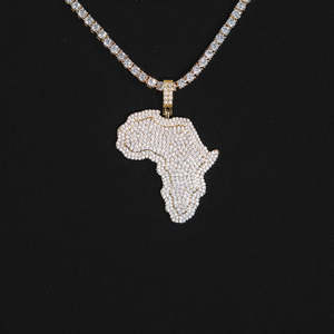 Venta al por mayor 925 plata esterlina 18K chapado en oro VVS Moissanite diamante colgante estilo Hip Hop Iced Out África mapa para hombres - Product Image 1