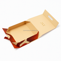 Luxuriöse Magnetische Geschenkbox Verpackung mit Bandgriff Faltbar Individuelles Logo Harte Starre Kartonpapier Schwarz Rosa Kleidungseinlage