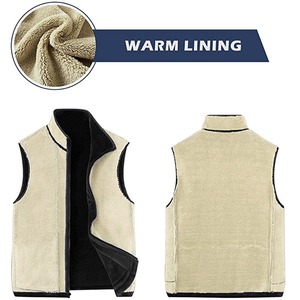 Gilet polaire en polyester 100% pour hommes noirs personnalisés en gros pour homme - Product Image 5