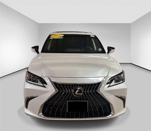 Lexus ES 350 FWD 2022 d'occasion, incroyablement parfait, faible kilométrage, en stock, proposé à un prix incroyable, à ne pas manquer - Product Image 1