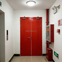 Porte coupe-feu moderne avec conception de sécurité renforcée, résistance à la corrosion et longue durée de vie pour les portes d'incendie des bâtiments