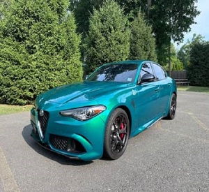 2022 un L F A R O M E O GIULIA QUADRIFOGLIO da 505 CV TWIN-TURBO V6 VERDE <span class=keywords><strong>MONTREAL</strong></span> per lo più non modificato - Product Image 1