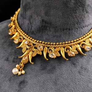 Luxurious Gold Tone Necklace Set Traditional Rich and Graceful Fashion <b>Jewelry</b> for Special Occasions - Product Image 1