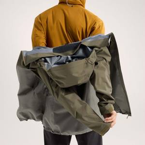 Chaqueta de invierno elegante para hombre aislada y cómoda perfecta para uso diario y actividades al aire libre - Product Image 5