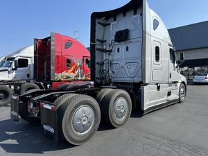 Camión Usado FREIGHTLINER CASCADIA 2026, Modelo Conventional Sleeper, Motor Diésel de 10 Cilindros, Cámara Trasera de 360°, Pantalla Táctil, Automático - Product Image 5