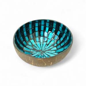 Bol en noix de coco naturel avec incrustation de nacre, fabrication sur mesure en gros, provenant du Vietnam - Product Image 6