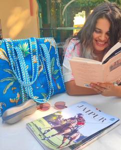 Handmade Quilted Tote Shopping Bag Fashion-Style Tiger Print Cotton Jhola Hippie Market Bag for Women Made of Leather - Product Image 4