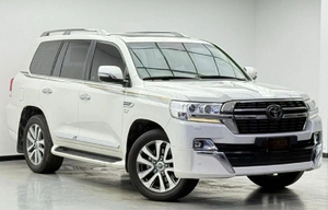 Neatly Used 2021 Toyyota Land Cruisers VXR V8 5.7L V8 Full Option - Product Image 4