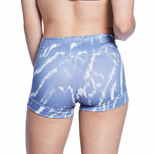 Yoga Gymwear Mujeres Pantalones cortos \ Mujeres Cintura alta Compresión Ejercicio Yoga Short Ladies shorts para mujeres - Product Image 2