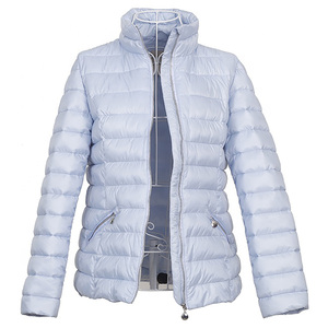 Doudoune coupe-vent pour femme Manteau matelassé durable pour vêtements d'extérieur d'hiver Isolation chaude respirante et design élégant - Product Image 4