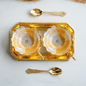 IndianArtVilla Juego de 2 cuencos con cucharas y bandeja, diseño en relieve Chapado en plata, 5 piezas, dorado para uso doméstico en hoteles y restaurantes - Product Image 3
