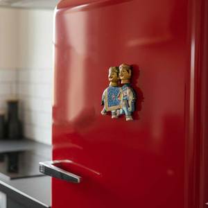 Aimant de réfrigérateur décoratif en bois moderne et écologique fait à la main avec des couleurs vibrantes et une forte adhérence pour la maison, la cuisine et le bureau - Product Image 2