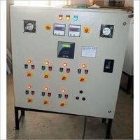 Panel de Control APFC para Controladores de Factor de Potencia en la Industria Química