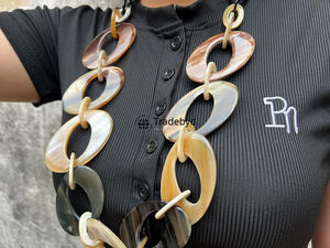 Collar de cuerno Tradebyd, joyería hecha a mano, pieza elegante para bodas y uso diario - Product Image 5