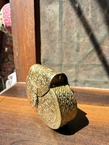 Indian Fully Handcrafted Antique Gold Oval Metal <b>Clutch</b> <b>Bag</b> for Women Luxury Evening Party <b>Wedding</b> Handbag Designer Purse - Product Image 2