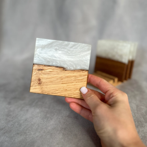 Ensemble de sous-verres en bois de résine avec support fait à la main cadeau unique personnalisé accessoires de table d'art de noël carré personnalisé - Product Image 5