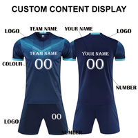 Ensemble d'uniformes de football unisexe imprimés par transfert thermique, en maille polyester 220 grammes, col en V, manches courtes, numéros d'équipe, couleur dégradée