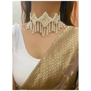 优雅设计畅销女性串珠项链，用于婚礼派对服装，价格低廉，可从印度购买