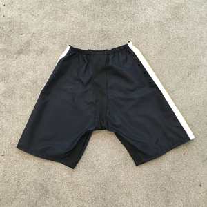 Pantalons de hockey personnalisés de haute qualité, couleurs personnalisées, impression par sublimation, respirant, écologique, antibactérien, 100% polyester - Product Image 2