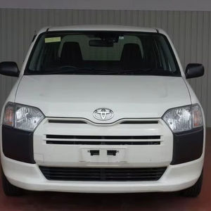 Toyota Succeed Wagon Van d'occasion 2018, conduite à droite, sièges en tissu, intérieur foncé, boîte automatique, sièges en cuir, à vendre - Product Image 4